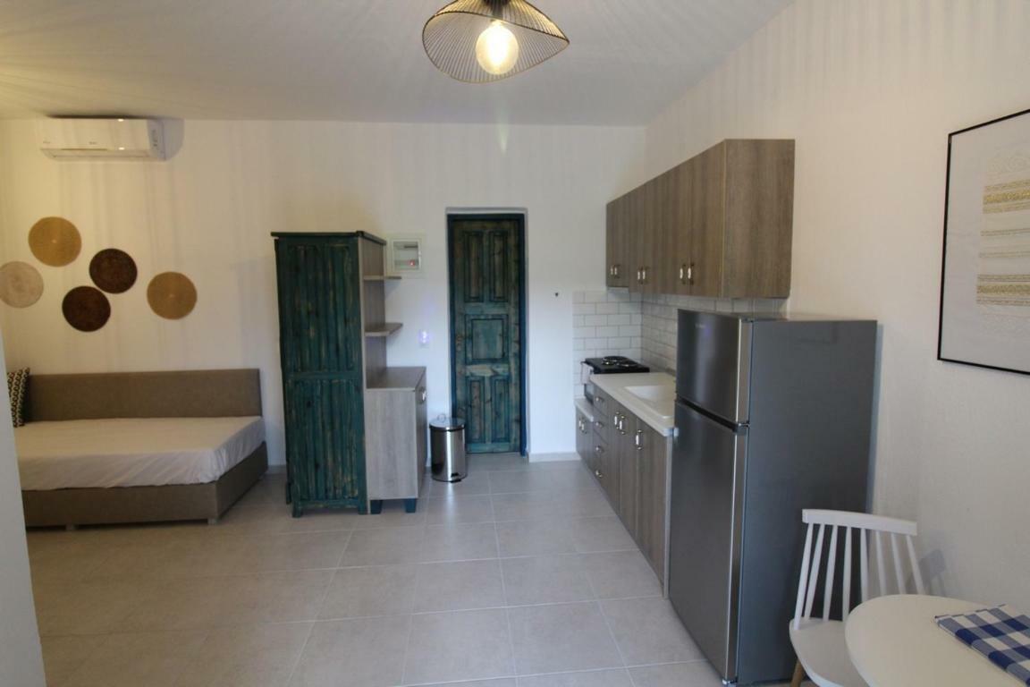 Olive House Apartment Elia Nikitis Exterior photo